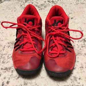 Nike KD Trey 5 V. Size 5.5Y red in color. Worn very little.